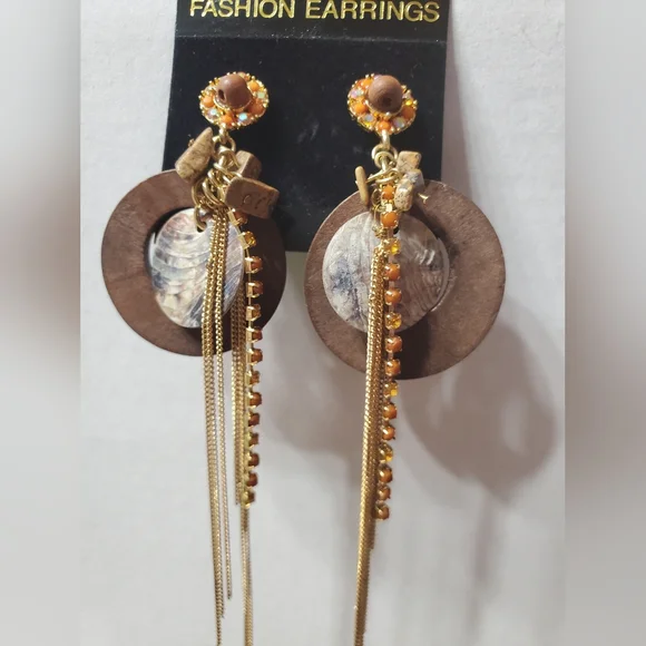 📣📣 2 Pairs/$12 📣📣 Elegant Brown and Gold Dangle Earrings - Picture 3 of 4